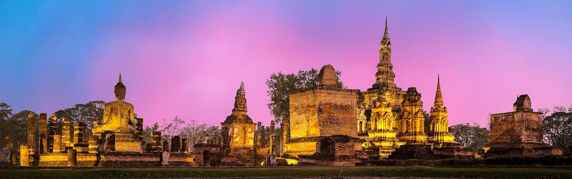 Sukhothai Golden Pagoda by night, Thailand